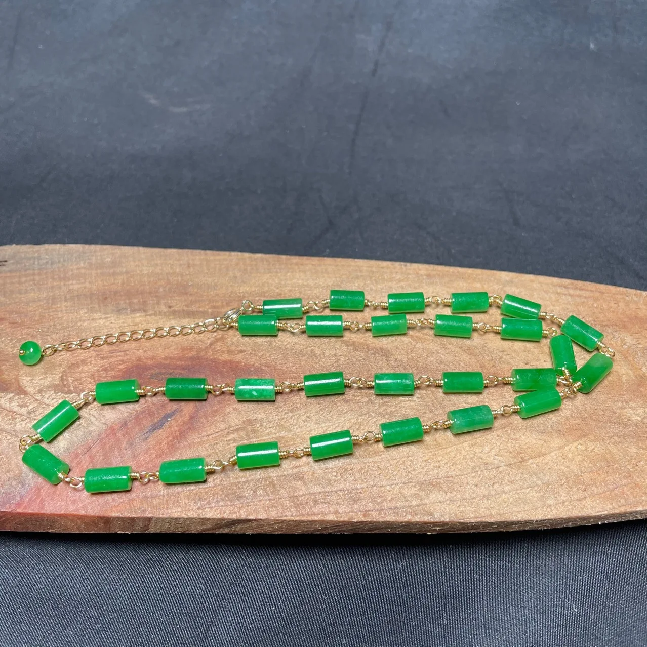 Collier de perles de Jade vert - Beading avis et prix