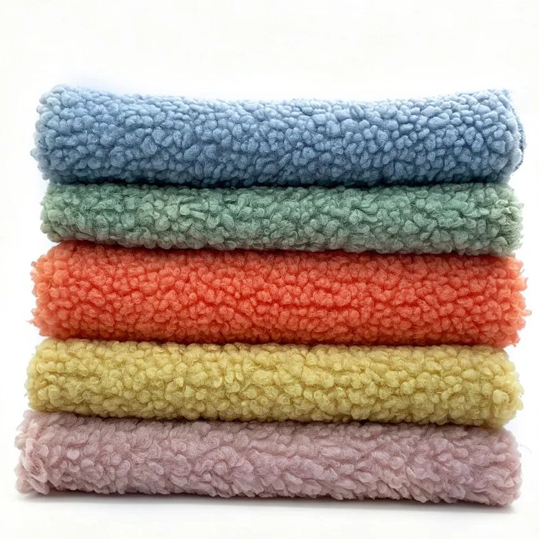 Pièce de tissu en polaire sher - Sewing avis et prix